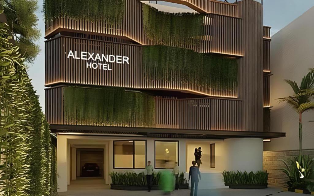 Alexander Hotel Tegal Eksteriør billede
