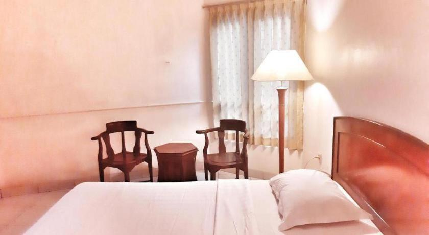 Alexander Hotel Tegal Eksteriør billede