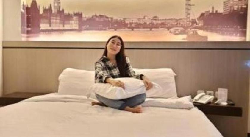 Alexander Hotel Tegal Eksteriør billede